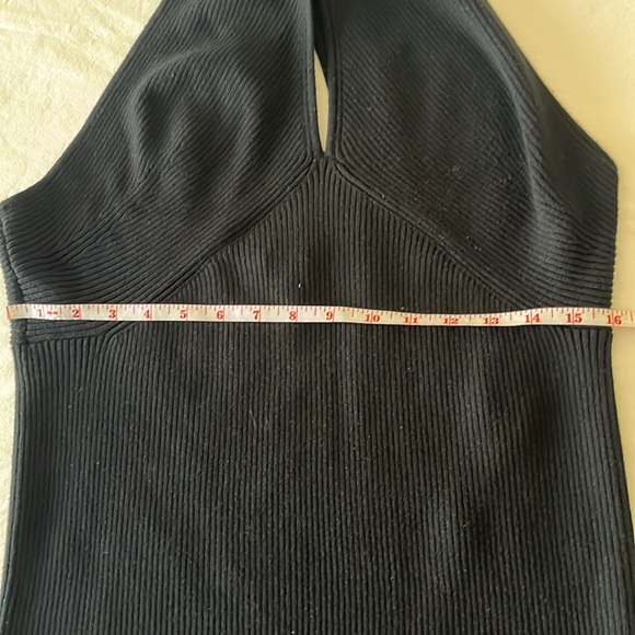Banana Republic Cross Front Knit Black Halter/Tank Top sz L EUC - Picture 3 of 4